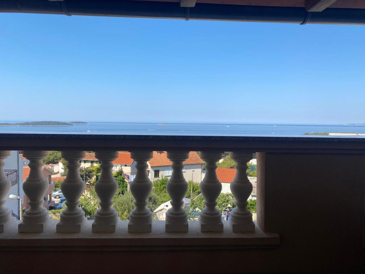 Apartmani Vera プリモシュテン エクステリア 写真