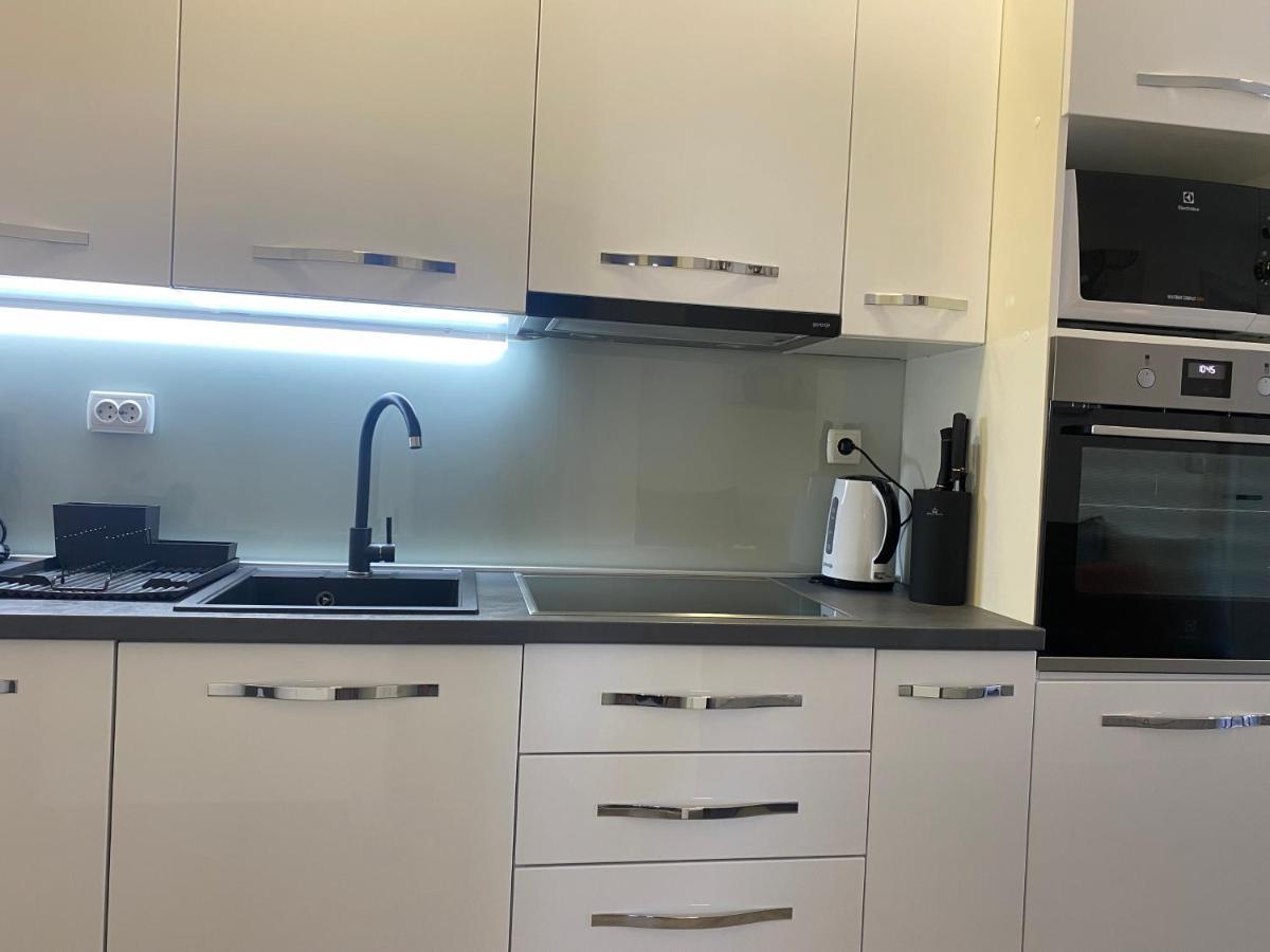 Apartmani Vera プリモシュテン エクステリア 写真