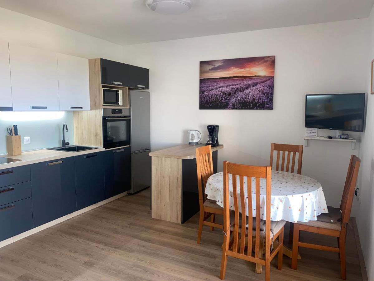 Apartmani Vera プリモシュテン エクステリア 写真